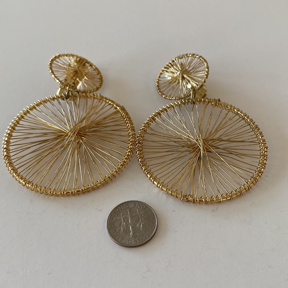 Vintage clip on earrings - Picture 5 of 6